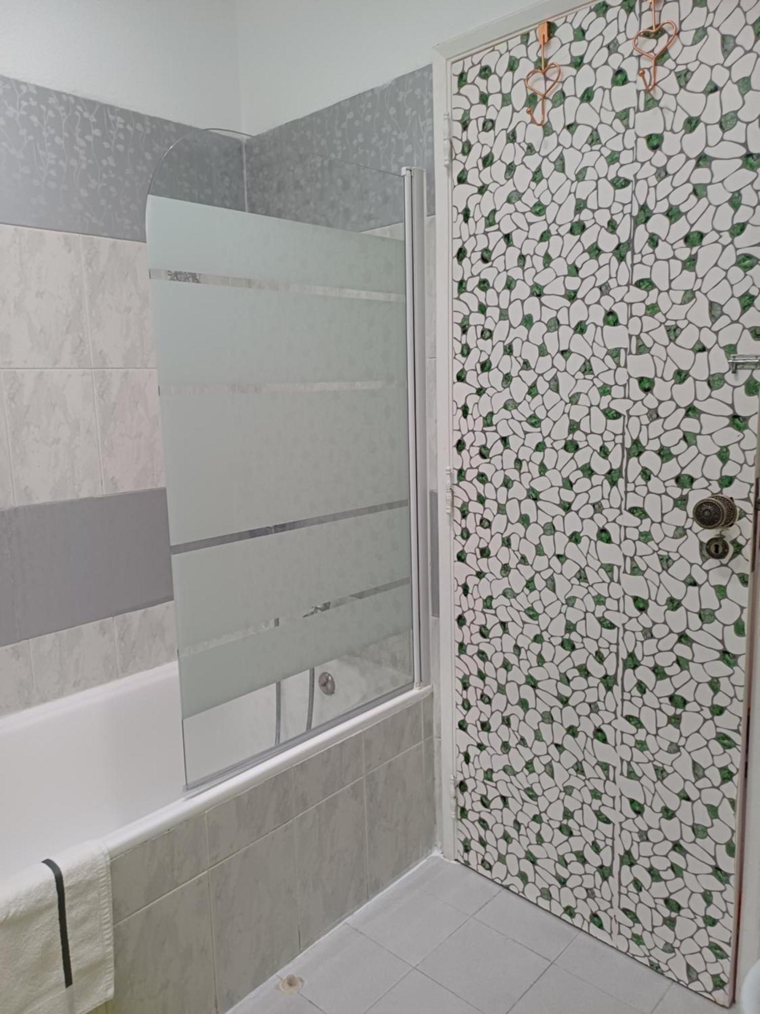Quarto em Acomodações Particulares Casa Na *